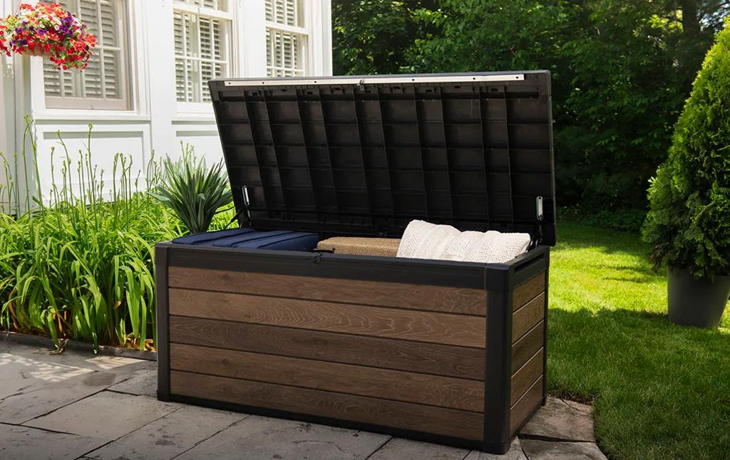 Keter Signature 150 Gallon Deck Box, Walnut Brown